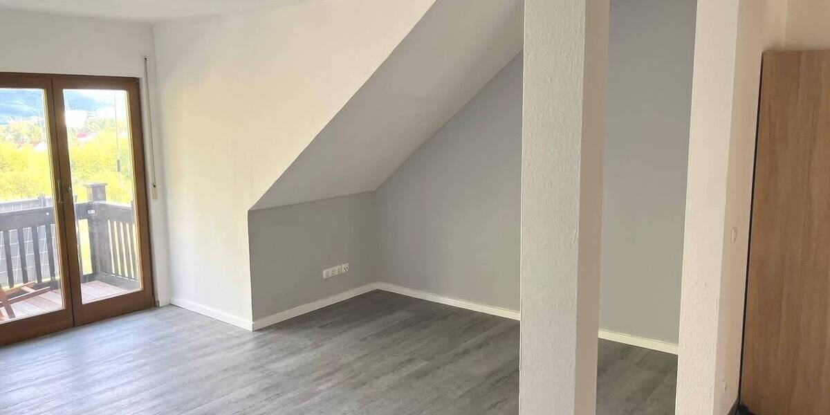 Reihenmittelhaus Freital Wurgwitz - 9 Zimmer, 190 m&sup2;, 440.000&euro; | Angebot:25836849