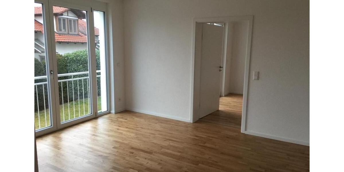 Helle moderne barrierefreie 3 Zimmer EG Wohnung (96 m²) 3 zimmer