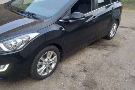 Hyundai i30 173.000 km 6.300 &euro; essen 45138