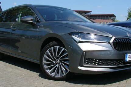 Skoda Superb 2.0TDi L&K 4x4 ACC LED AHK H&K 360º 41.532 km 39.980 &euro; Falkensee 14612
