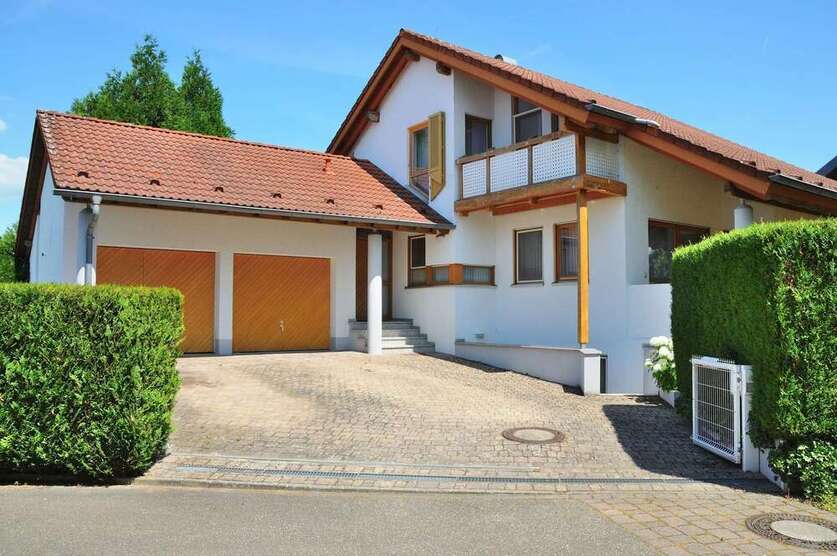 Haus zum Kaufen in Au am Rhein 745.000 € 210 m²