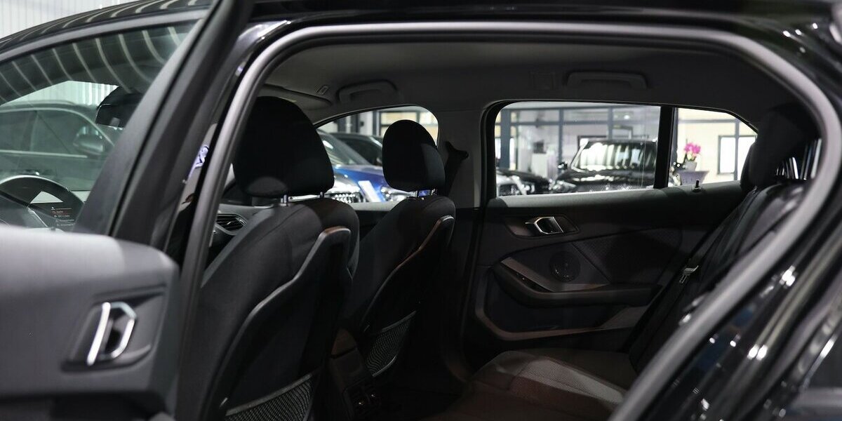 BMW 120d Advantage / LED / LIVE-COCKPIT-PRO+NAVI+ 98.000 km 20.991 &euro; Hamm 59077