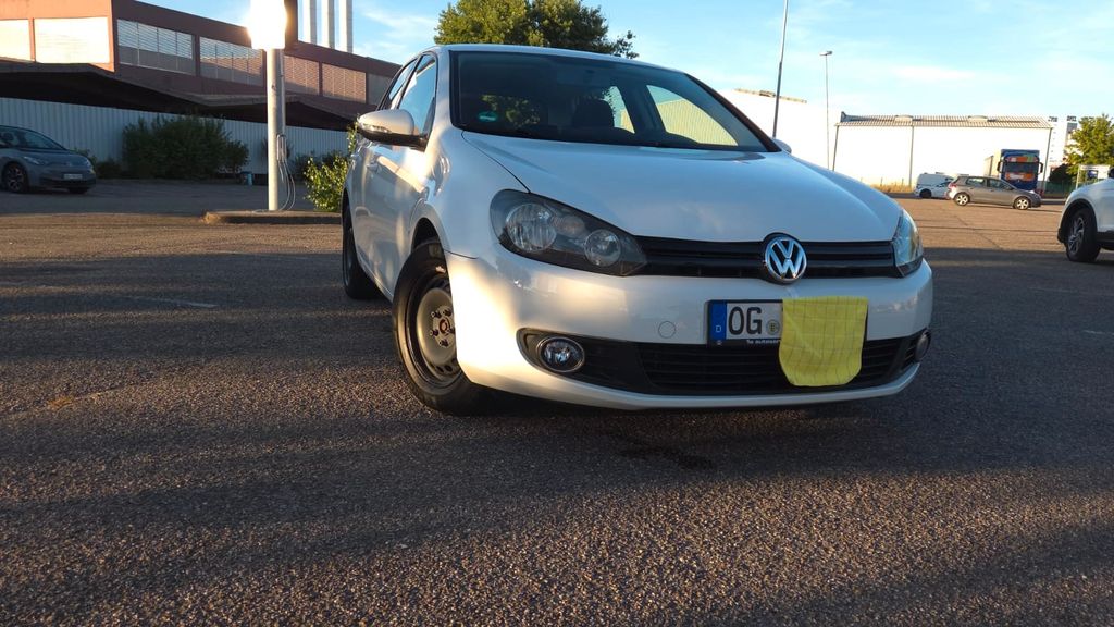 VW Golf 182.000 km 4.000 &euro; Offenburg 77654