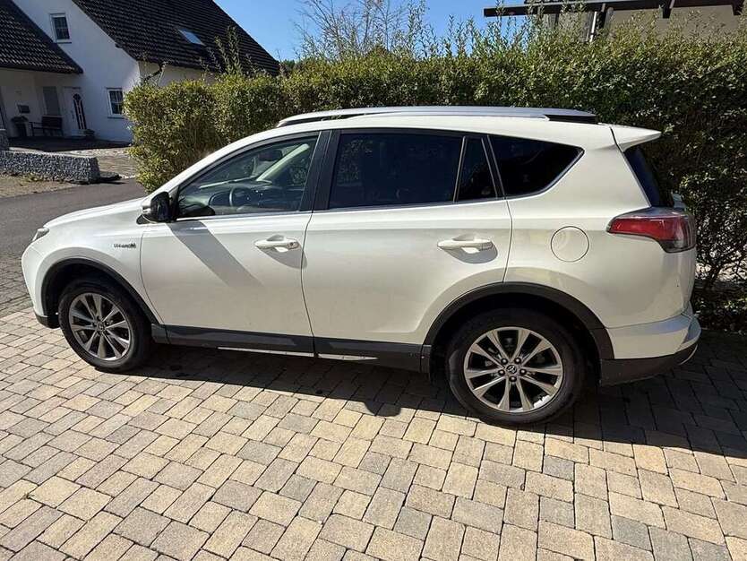 Toyota RAV 4 90.900 km 19.999 € Valwig 56812