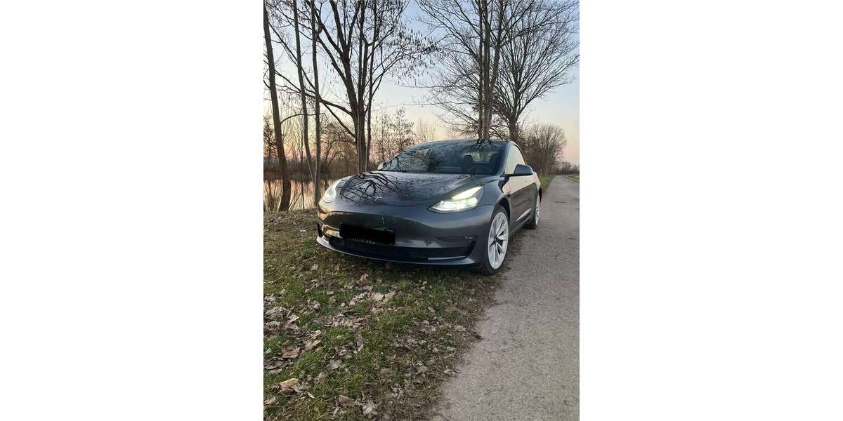 Tesla Model 3 64.846 km 29.999 &euro; Eime 31036