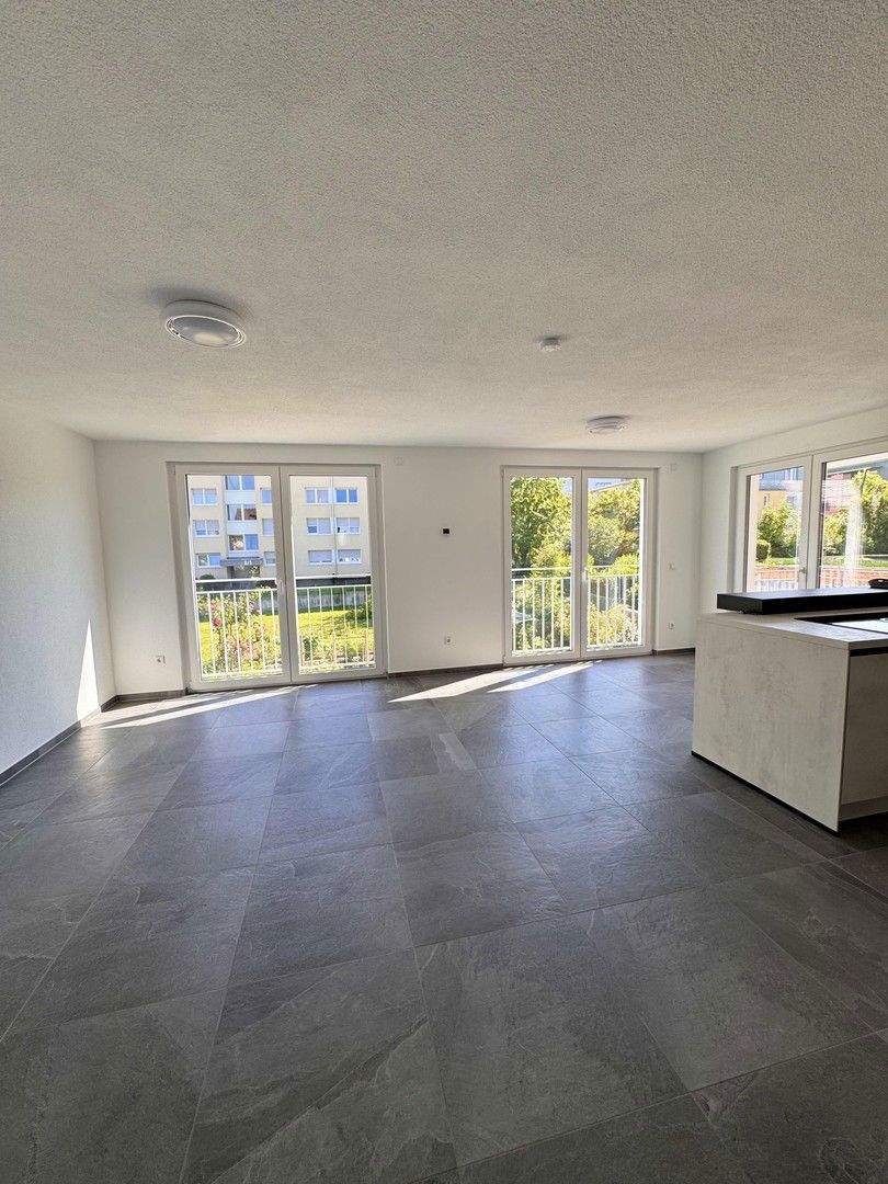 Sonnige, schöne 3-Zi.-Wohnung mit Balkon, Einbauküche uvm. in Sindelfingen - sofort bezugsfrei! 3 zimmer