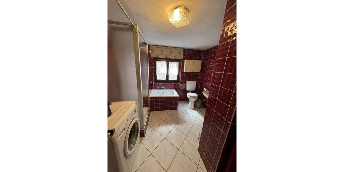 Einfamilienhaus Rimpar - 5 Zimmer, 103 m&sup2;, 95.000&euro; | Angebot:26362541