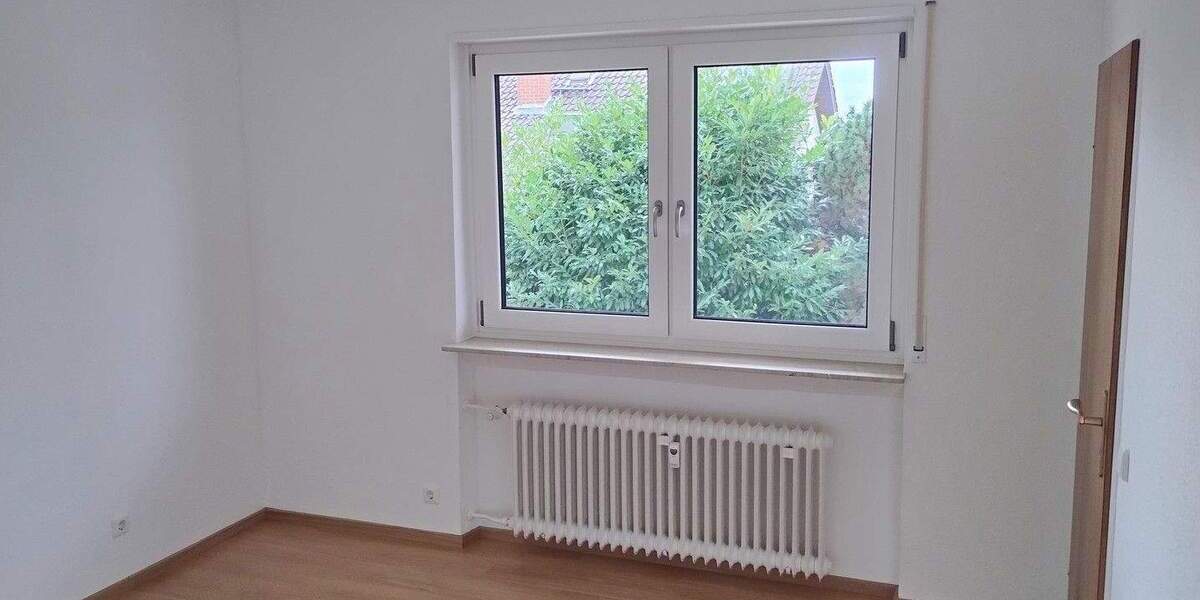 Etagenwohnung Leimen - 2 Zimmer, 66 m&sup2;, 990&euro; | Angebot:25572800