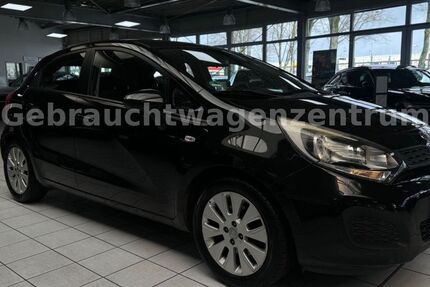 Kia Rio 70.000 km 5.990 &euro; Bremen 28207