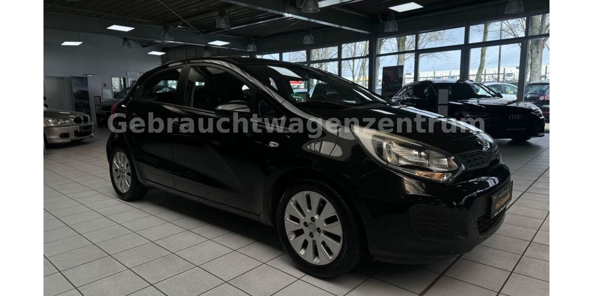 Kia Rio 70.000 km 5.990 &euro; Bremen 28207