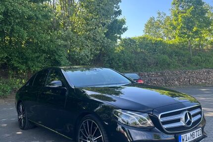 Mercedes E 220