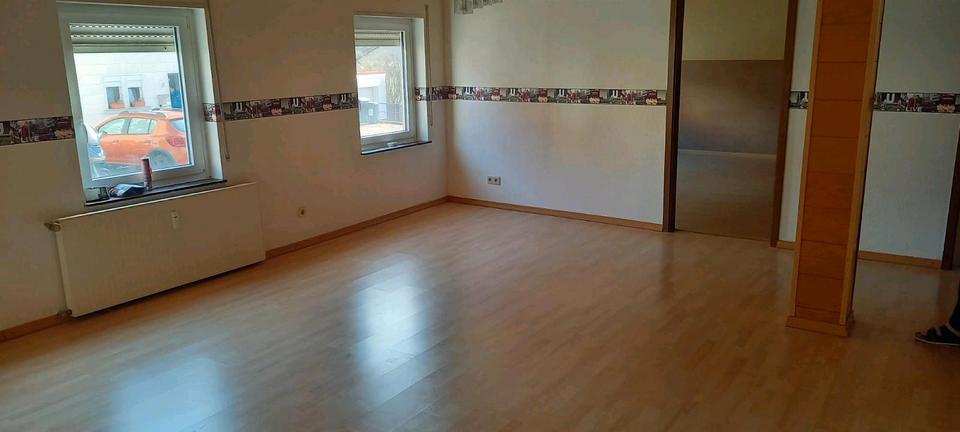 Erdgeschoßwohnung Ottweiler - 3 Zimmer, 100 m&sup2;, 650&euro; | Angebot:26199896