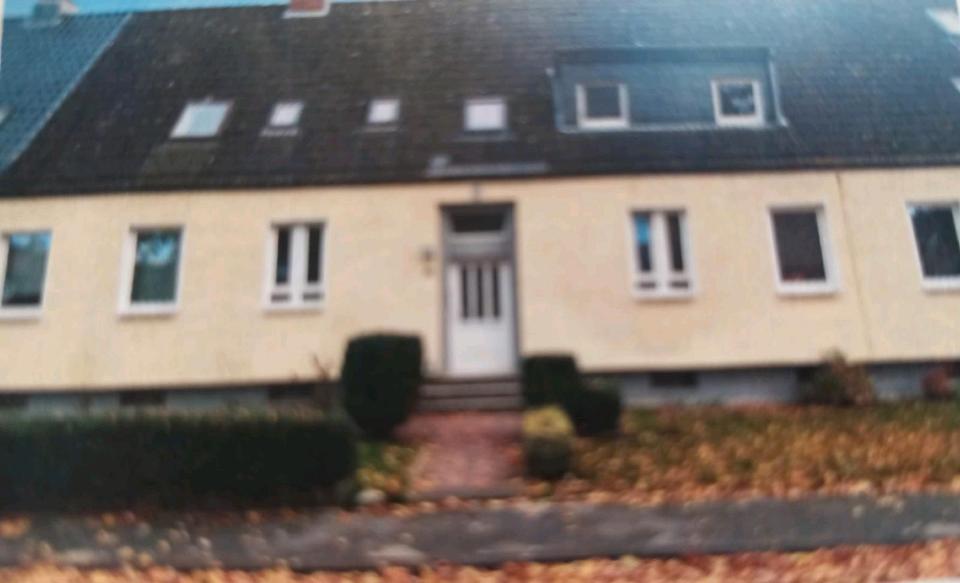 Dachgeschoßwohnung Wilhelmshaven Fedderwardergroden - 2 Zimmer, 53 m&sup2;, 400&euro; | Angebot:26572836