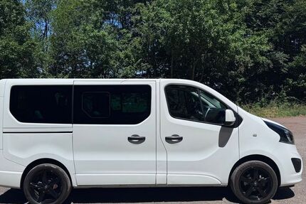 Opel Vivaro 194.780 km 12.250 &euro; Hollnich 56288