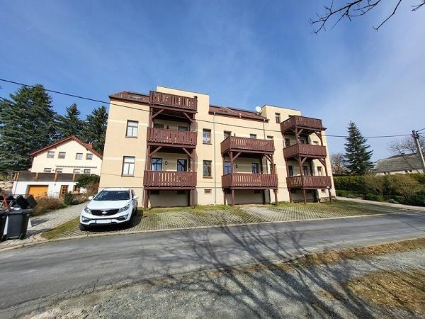 Etagenwohnung Reichenbach im Vogtland - 3 Zimmer, 71 m&sup2;, 425&euro; | Angebot:25442741