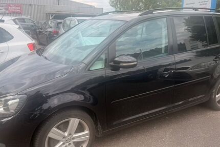 VW Touran 170.000 km 5.689 &euro; Birkenfeld 75217
