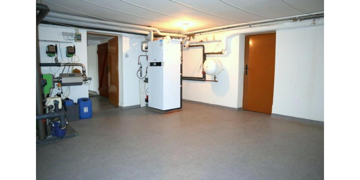 Einfamilienhaus Ganderkesee - 8 Zimmer, 257 m&sup2;, 1.500&euro; | Angebot:24772096