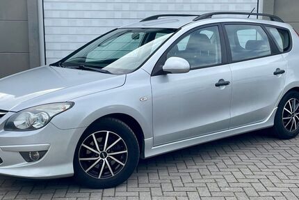 Hyundai i30 121.281 km 4.490 &euro; Strausberg 15344