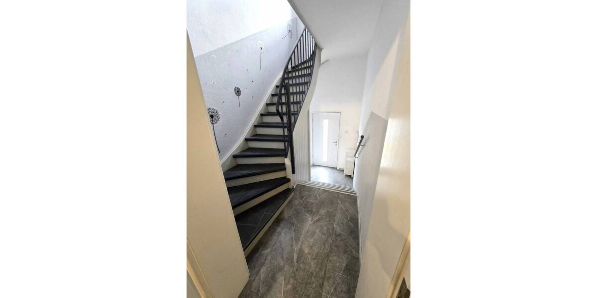 Reihenmittelhaus Saarbrücken Altenkessel - 5 Zimmer, 115 m&sup2;, 215.000&euro; | Angebot:26306132