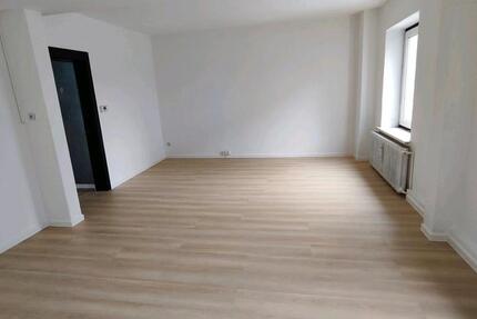Wohnung Lage - 6 Zimmer, 127 m&sup2;, 900&euro; | Angebot:24896197