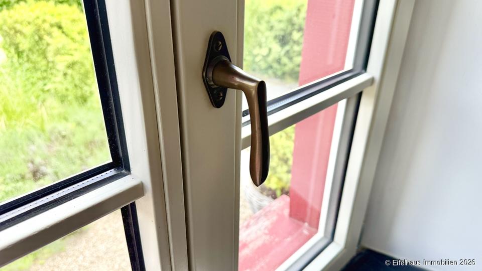 Einfamilienhaus Bad Münstereifel - 5 Zimmer, 147 m&sup2;, 1.850&euro; | Angebot:24654271