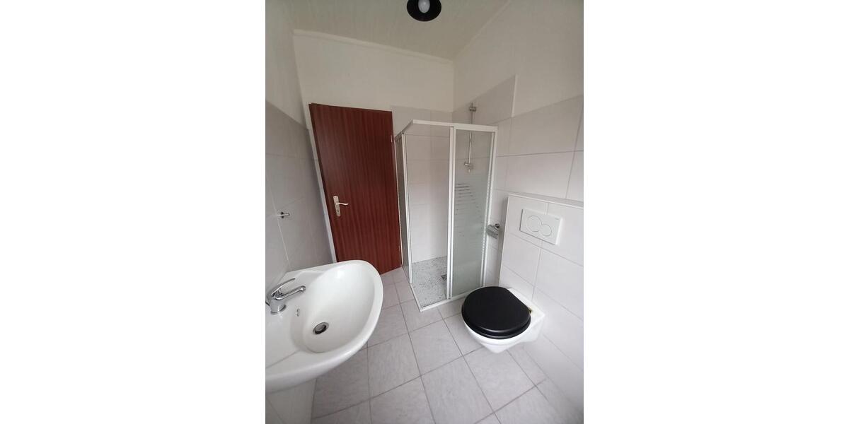 Erdgeschoßwohnung Neunkirchen Heinitz - 3 Zimmer, 80 m&sup2;, 600&euro; | Angebot:26411112