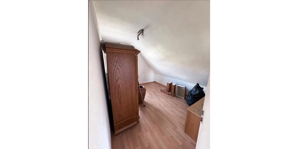 Einfamilienhaus Jünkerath - 7 Zimmer, 130 m&sup2;, 180.000&euro; | Angebot:26532380