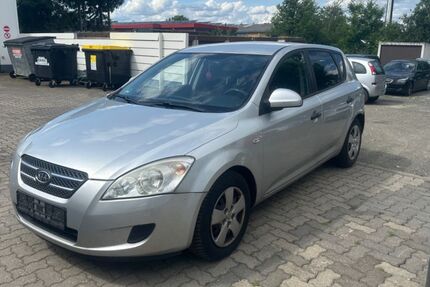 Kia ceed / Ceed 252.000 km 1.690 € Salzgitter 38229