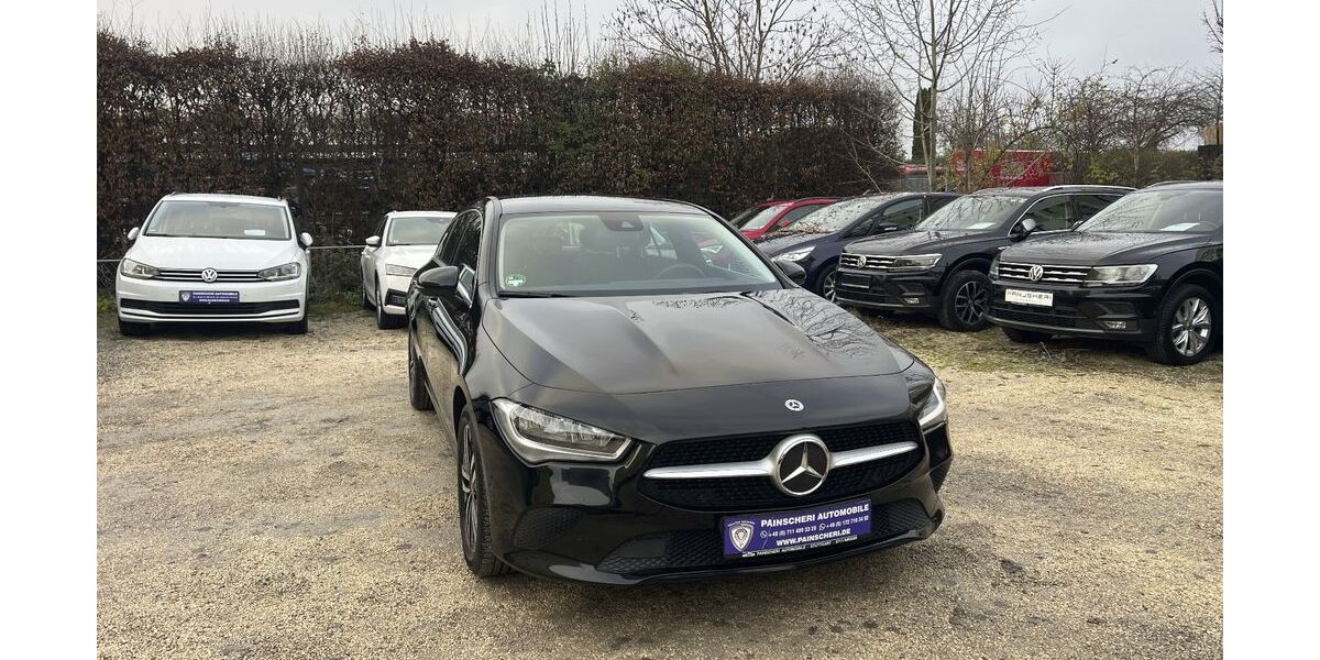 Mercedes-Benz CLA 220 Shooting Brake 98.000 km 21.599 &euro; Stuttgart 70567