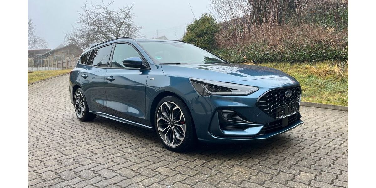 Ford Focus 6.990 km 24.800 &euro; Fichtelberg 95686