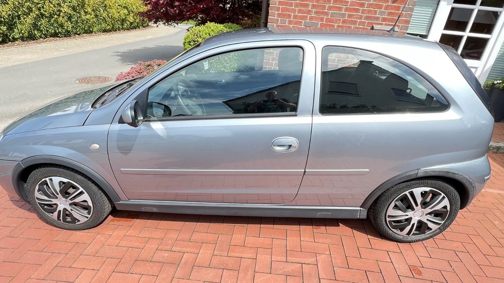 Opel Corsa 64.830 km 4.800 &euro; Hiddenhausen 32120
