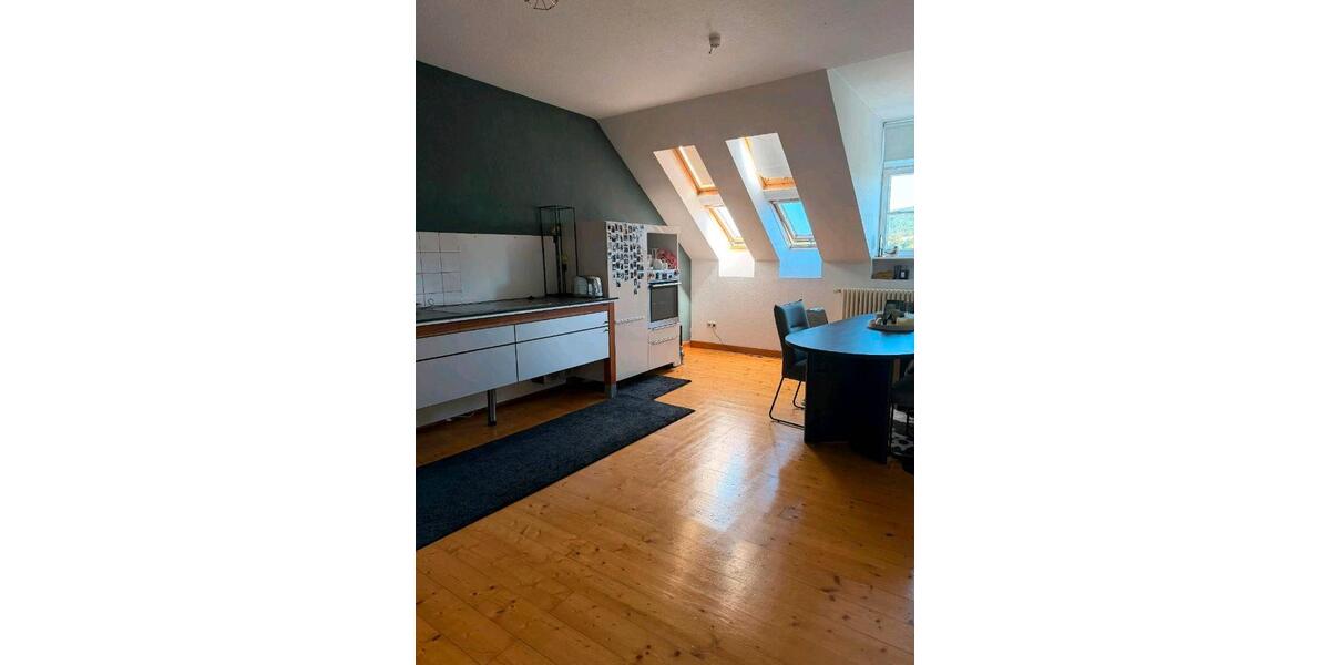 Dachgeschoßwohnung Sankt Ingbert - 2 Zimmer, 76 m&sup2;, 179.000&euro; | Angebot:27030057