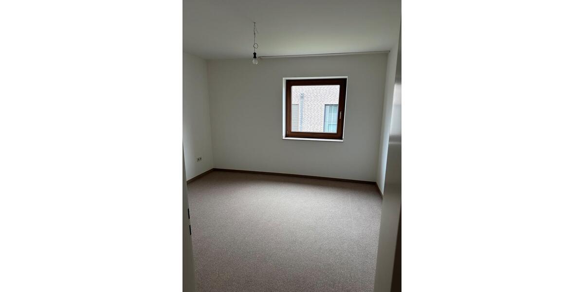 Etagenwohnung Brakel - 3 Zimmer, 60 m&sup2;, 600&euro; | Angebot:26397799