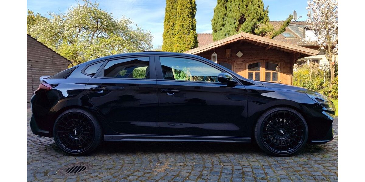 Hyundai i30 66.000 km 28.500 &euro; Neukirchen-Vluyn 47506