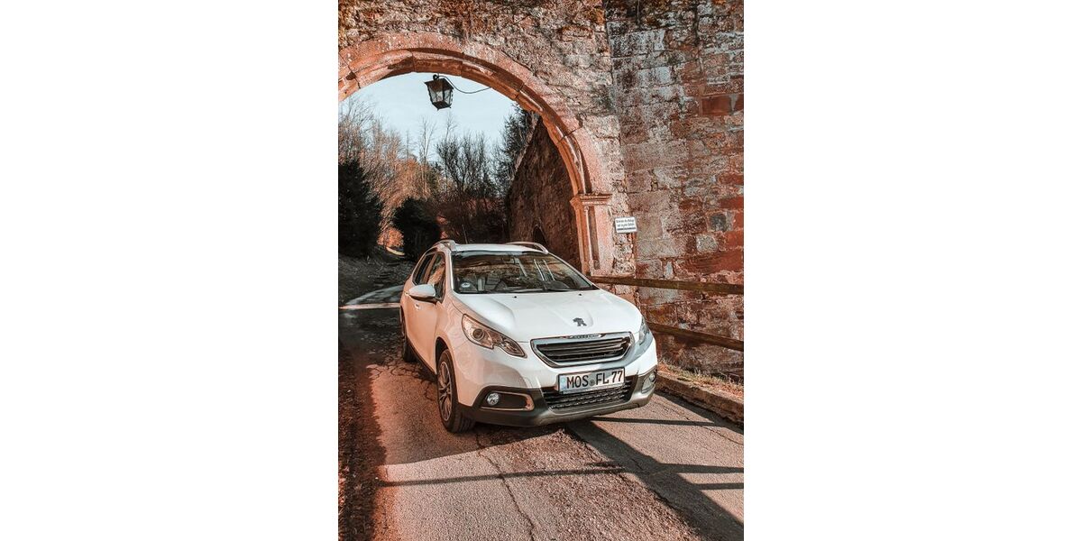 Peugeot 2008 116.000 km 6.200 &euro; Seckach 74743