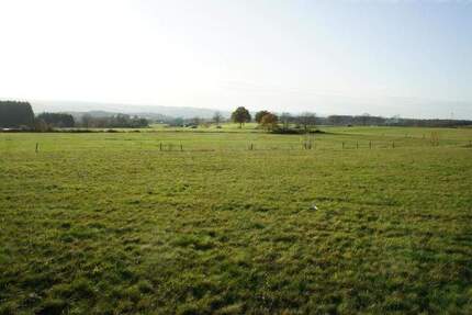 ** SCHÖNES GRUNDSTÜCK IN MALBERG** zimmer