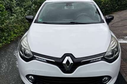 Renault Clio 87.000 km 7.199 &euro; Kassel, documenta-Stadt 34125