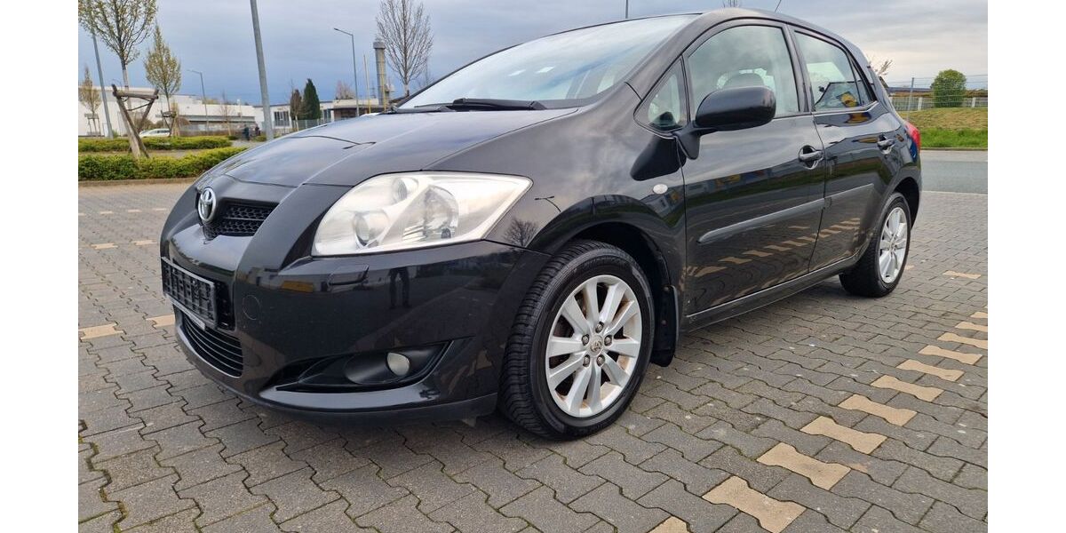 Toyota Auris 183.000 km 4.200 &euro; Eschweiler 52249