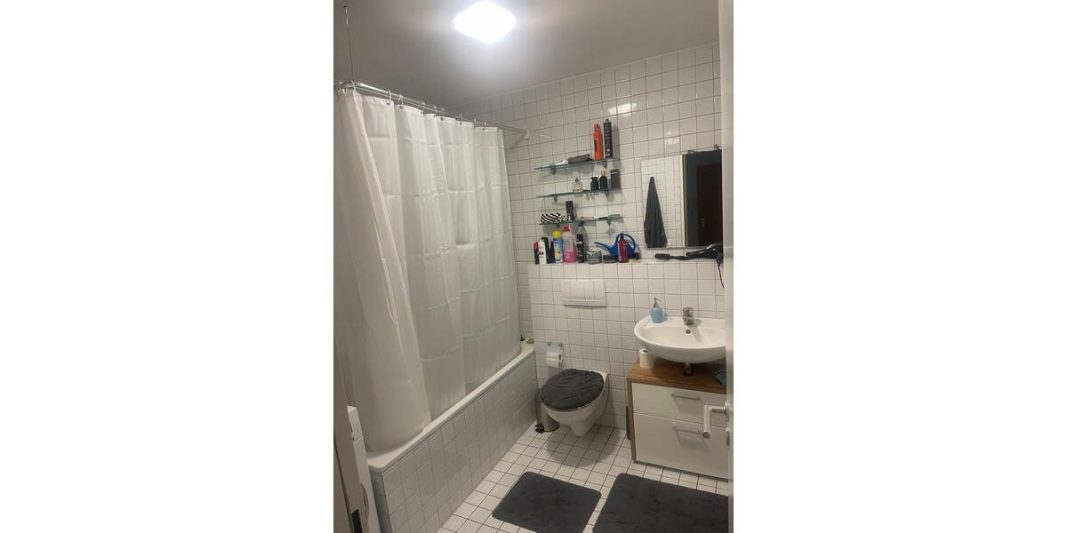 Etagenwohnung Wiesbaden Klarenthal - 3 Zimmer, 85 m&sup2;, 833&euro; | Angebot:25050688