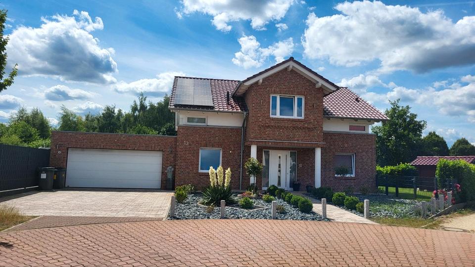 Modernes Einfamilienhaus mit PV-Anlage, Sauna & Doppelgarage 6 zimmer