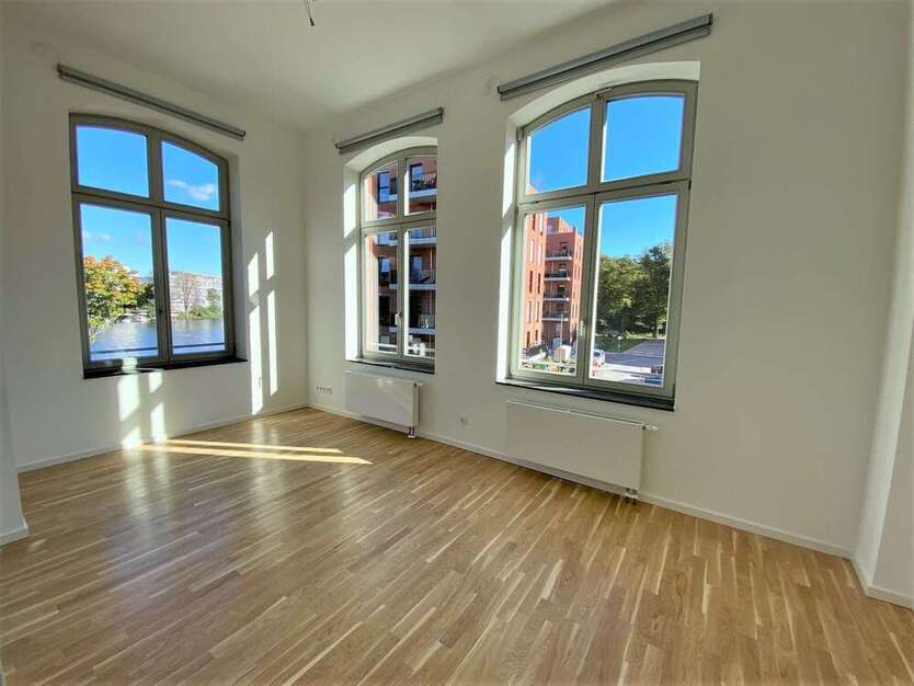 Wohnung zum Mieten in Berlin 1.293,77 € 77.01 m²