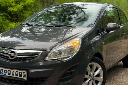 Opel Corsa 93.000 km 4.990 &euro; Sauerlach 82054