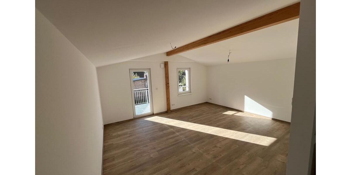 Dachgeschoßwohnung Plau am See - 4 Zimmer, 84 m&sup2;, 930&euro; | Angebot:25404856