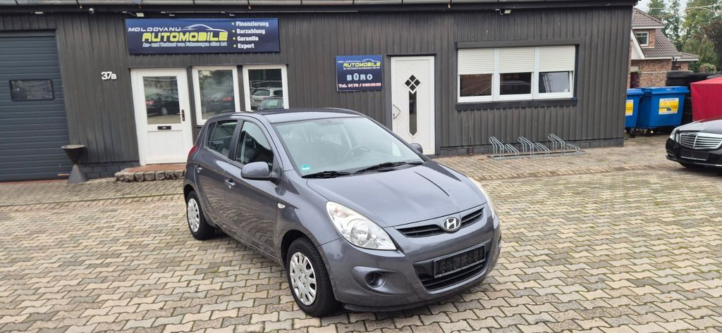 Hyundai i20 198.000 km 1.999 € Voltlage 49599