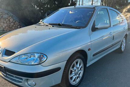 Renault Megane 95.500 km 1.599 &euro; Mittweida 09648