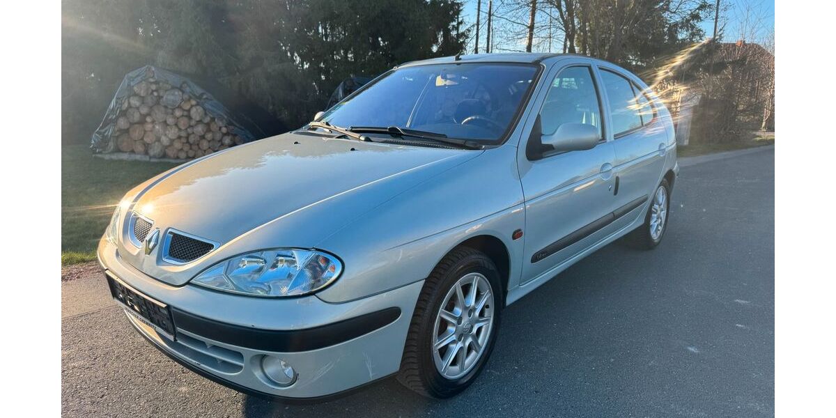 Renault Megane 95.500 km 1.599 &euro; Mittweida 09648