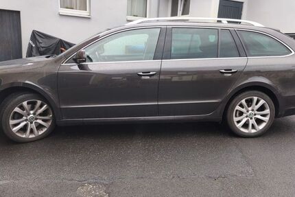 Skoda Superb 173.000 km 5.800 &euro; Bad Kissingen 97688