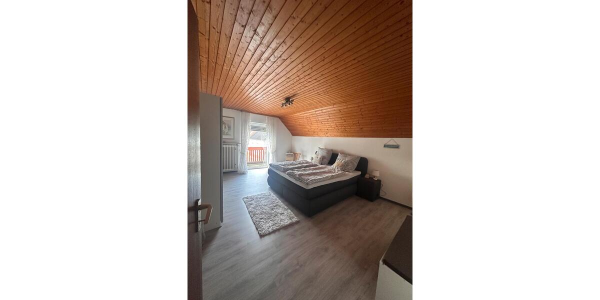 Einfamilienhaus Hermersberg - 11 Zimmer, 180 m&sup2;, 160.000&euro; | Angebot:27156388