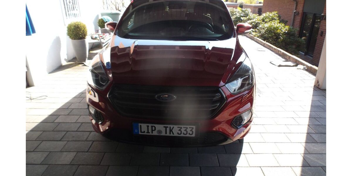 Ford Kuga 89.000 km 19.750 &euro; Schieder-Schwalenberg 32816