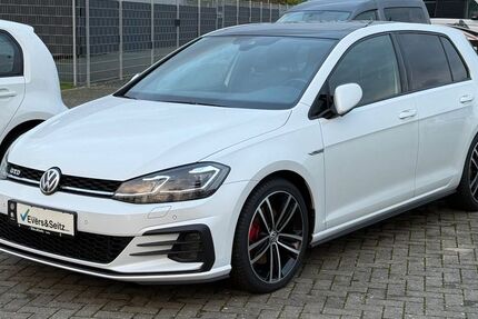 VW Golf 114.800 km 21.590 &euro; Kalkar 47546